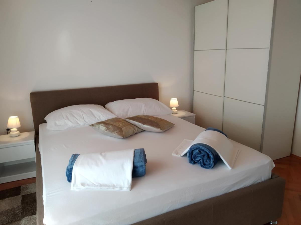 Ines Apartment Novi Vinodolski Bagian luar foto