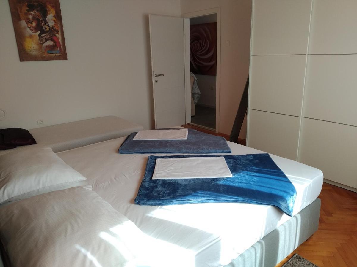 Ines Apartment Novi Vinodolski Bagian luar foto